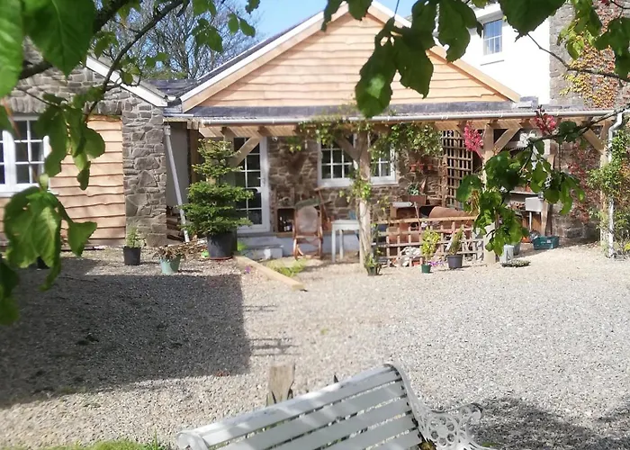 Private Suite At Llanddinog House Near Solva